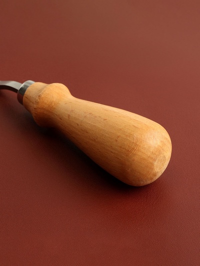 Бевеллер французского типа, для кожи, 16.5 см, отверстие 5.8 мм