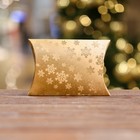 Коробка подарочная новогодняя складная «Снежинки» 11×8×2 см - Фото 2