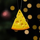 Ёлочная игрушка,  "Кусочек сыра", фарфор, 7 см - фото 9699435