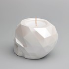 Свеча "Череп" в подсвечнике из гипса с гранями, 6х9х6,5см, белый перламутр - Фото 4