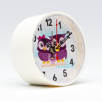 Часы - будильник настольные "Совушки", дискретный ход, циферблат d-8 см, 9.5 х 9.5 см, АА