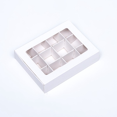 Коробка для 12 конфет, 11.5×8.7×2.5 см, Тонкие разделители, белый