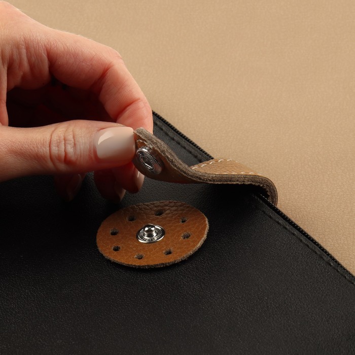 Застёжка пришивная для сумки, на кнопке, из натуральной кожи, 13,5 × 2,5 см, цвет коричневый/серебряный
