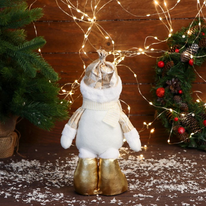 Мягкая игрушка "Снеговик в костюме с ромбиками" стоит, 15х28 см, золото - фото 1907910500