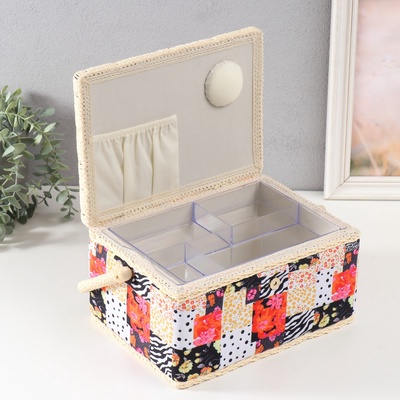Шкатулка для рукоделия и шитья «Пэчворк. Цветы, горох и зебра», хранение ниток, иголок, мелочи, 19×26×14.5 см
