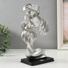 Сувенир полистоун "Девушка в платке и юноша" серебро 16,3х10,5х26 см - фото 23233473