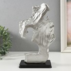 Сувенир полистоун "Девушка в платке и юноша" серебро 16,3х10,5х26 см - фото 23233474