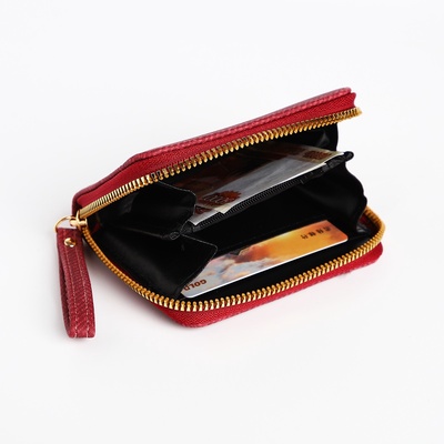 Кошелёк на молнии, цвет красный