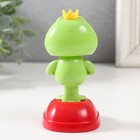 Маятник настольный антистресс «Лягушка с сердечком», от солнечной батареи, пластик, 5.3×6×10 см - фото 44792599