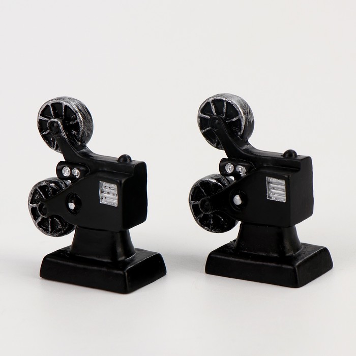 Миниатюра кукольная «Кинокамера», набор 2 шт., размер 1 шт. — 2,6 × 2,3 × 1,5 см - фото 1907914273