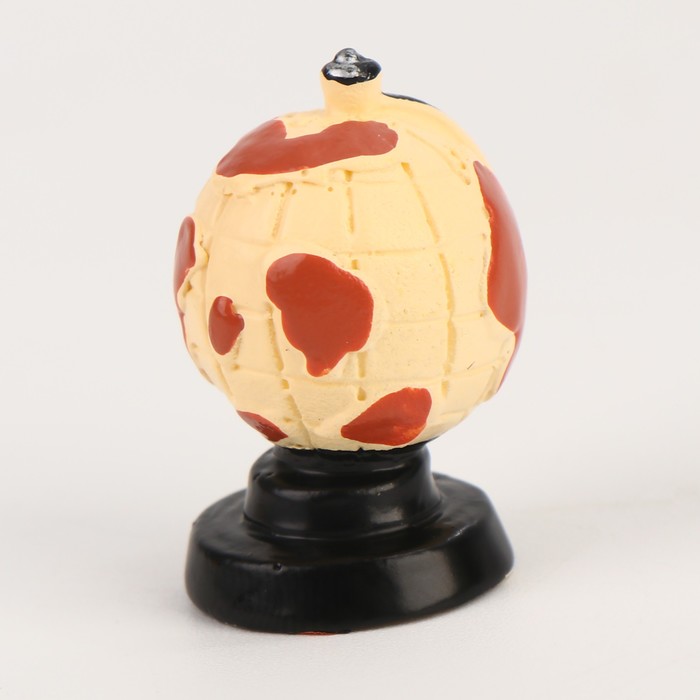 Миниатюра кукольная «Глобус», набор 2 шт., размер 1 шт. — 2 × 2 × 2,5 см - фото 1907914330