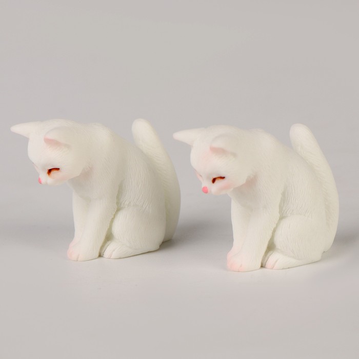 Миниатюра кукольная «Котик», набор 2 шт., размер 1 шт. — 2 × 3,5 × 3 см - фото 1907914437