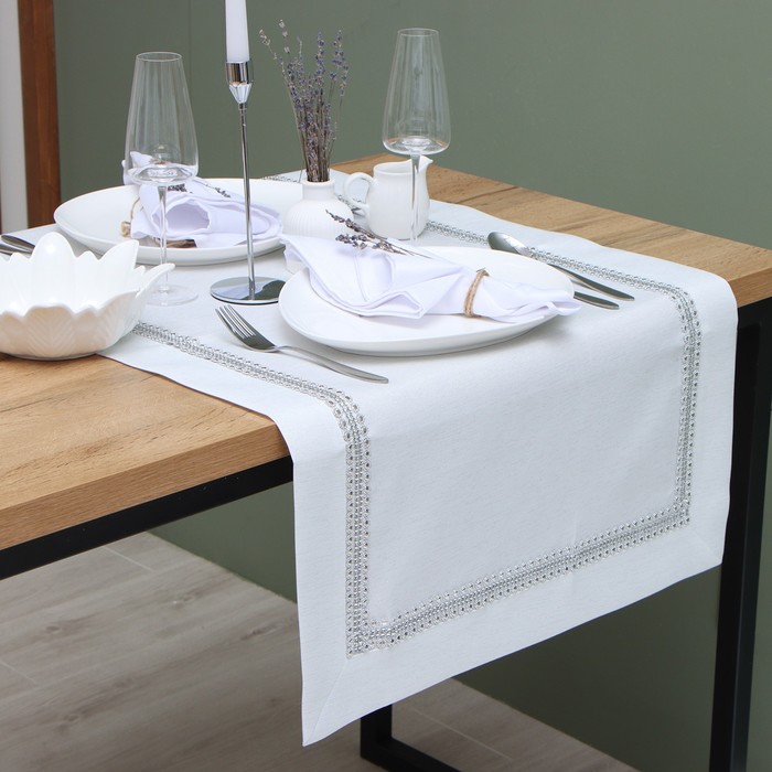 Дорожка на стол «Этель» со стразами, 50×100±5 см, белая