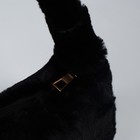 Плюшевая сумка-багет, цвет черный - фото 26025490