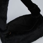 Плюшевая сумка-багет, цвет черный - фото 26025492