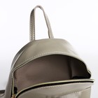 Мини-рюкзак из искусственной кожи на молнии, цвет серый - Фото 4