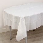 Скатерть одноразовая на стол 137×182 см, белая - Фото 2