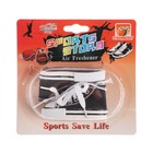 Ароматизатор подвесной, Кеды, спелая клубника - фото 24652152