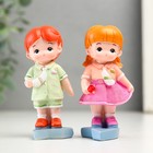Фигурки набор полистоун «Малыши с сумочками на сердце», 2 шт., 5×4.5×9; 5×4.8×9 см - Фото 2