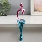 Фигурка настольная полистоун «Человек в наушниках», на полку, розово-голубой, 5.9×9.4×23 см - Фото 1