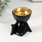 Курильница для благовоний, подставка для конусов «Человечек сидит», полистоун, чёрный, 6.7×6×6.8 см - Фото 1