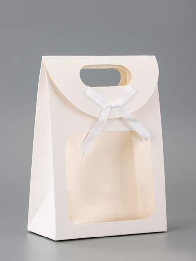 Коробка-пакет, с окном, белый, 20×14×7 см