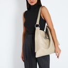 Сумка женская на застёжке, цвет бежевый - фото 23548334