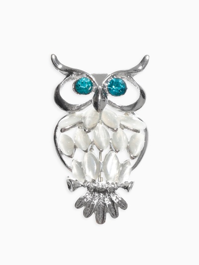 Брошь «Совушка», бело-синяя в серебре