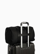 Сумка дорожная на молнии, наружный карман, держатель для чемодана, длинный ремень, цвет чёрный - Фото 3