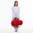 Сумка дорожная на молнии, отдел для обуви, наружный карман, держатель для чемодана, длинный ремень, красная - Фото 4