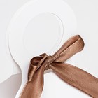 Подарочная коробка в форме сумочки, складная, с бантом и ручкой, белый, 18×12×8 см - Фото 3