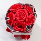 Букет из мыльных лепестков для ванны «Алые розы», подарочный, 17×17×27 см - Фото 4