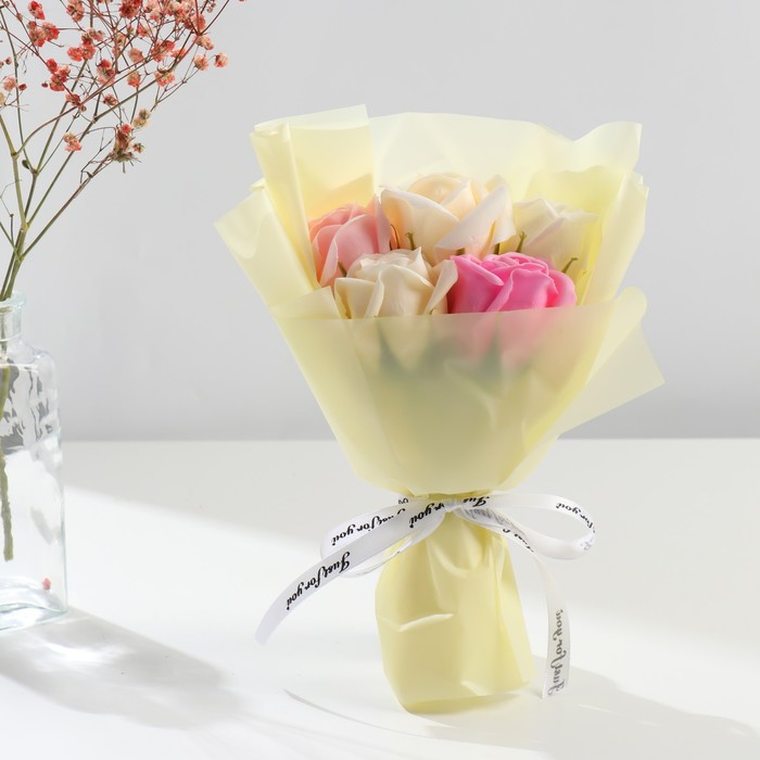 Букет из мыльных лепестков для ванны «Розы», подарочный, в коробке с ручкой, 8.5×18×25 см - Фото 1