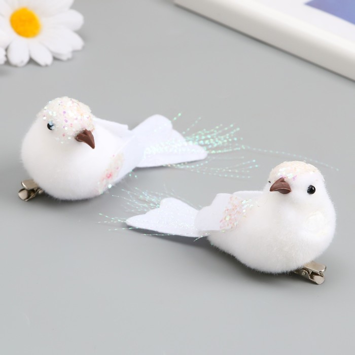 Набор фигурок на прищепке «Пушистики: Пара голубков с блестками на голове», 2 шт., белые, 3.5×4.5×10 см - Фото 1