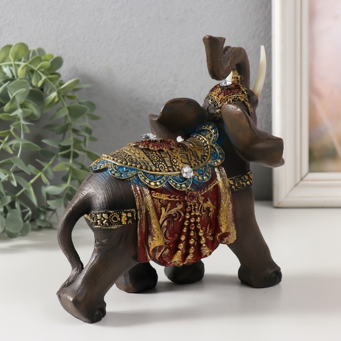 Сувенир полистоун "Темный слон в красной попоне" МИКС 16,5х8х17,5 см