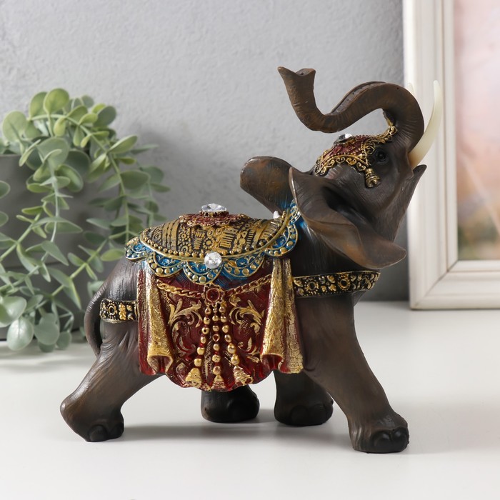 Сувенир полистоун "Темный слон в красной попоне" МИКС 16,5х8х17,5 см