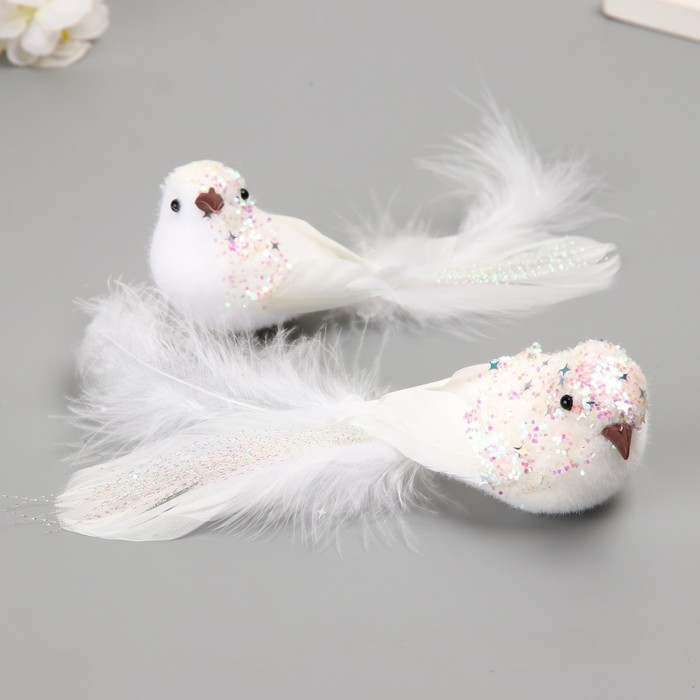 Фигурка-пушистик, декор на прищепке «Голубки с блестками и длинным хвостом», набор 2 шт., белые, 5×6×15 см - Фото 1