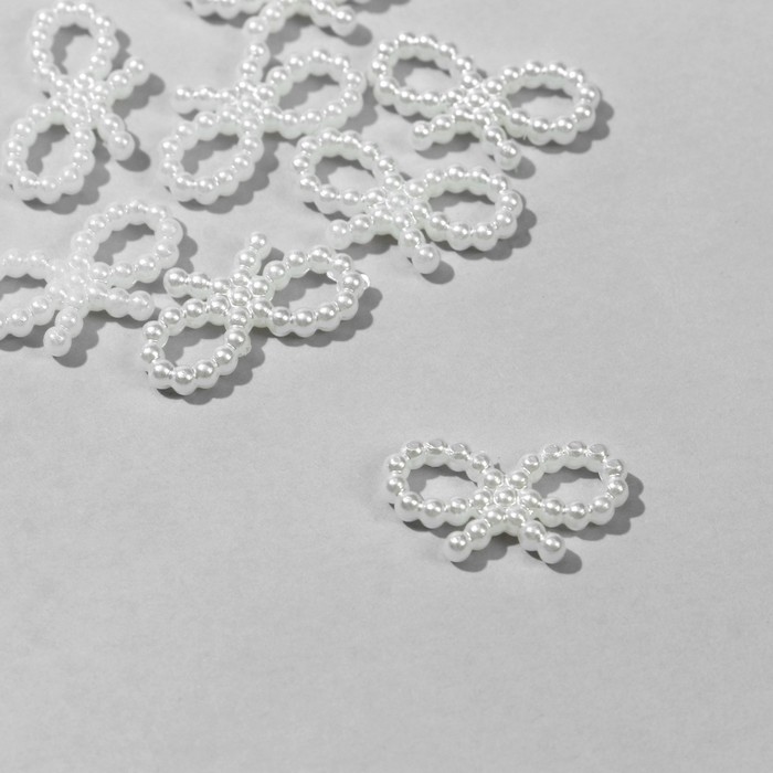 Бусины пластиковые «Жемчуг» бантик 1,8×1×0,2 см, (набор 10 г), цвет белый - Фото 1