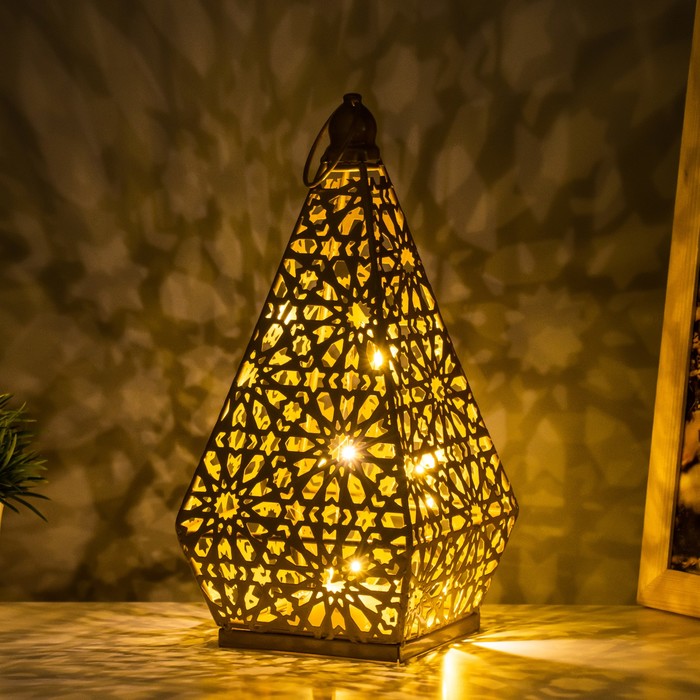 Ночник "Восточный фонарь. Пирамида" LED от батареек 3хААА золото 22х10,5х10,5 см