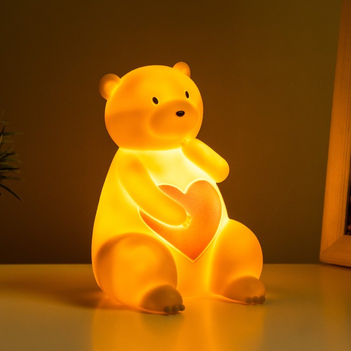 Ночник "Влюбленный мишка" LED 3хLR44 желтый 10х9х12,5 см