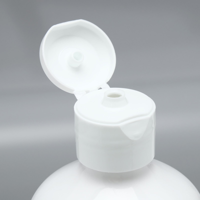 Шампунь универсальный «Пижон», 500 мл, для кошек и собак, в том числе для котят и щенков