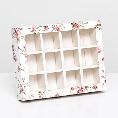 Коробка для 12 конфет «Цветы» 19×15×3.6 см