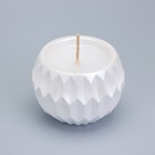 Свеча  "Шар" в подсвечнике с острыми гранями из гипса, 7х6см, белый перламутр - фото 23487934