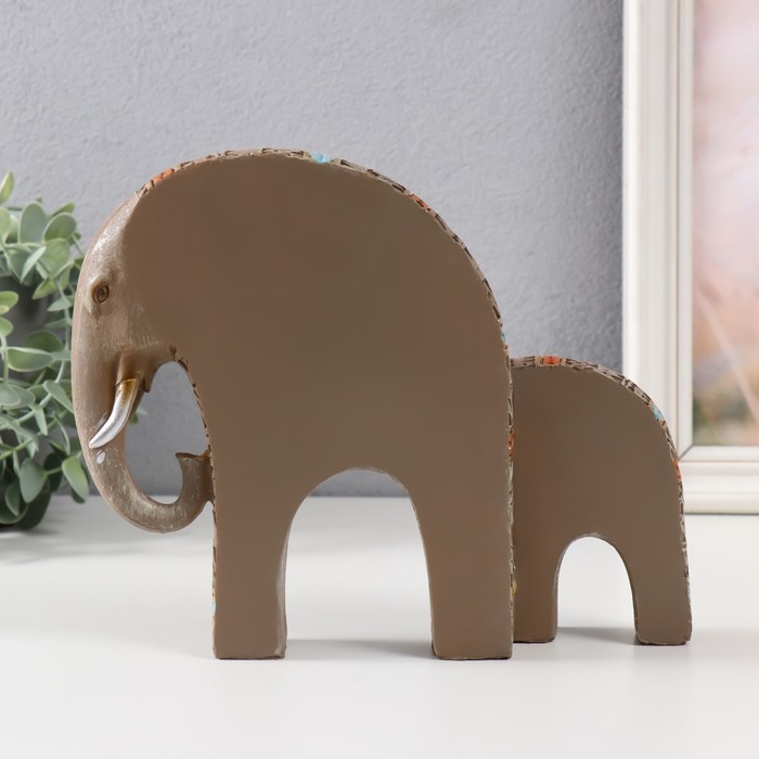 Сувенир полистоун "Слониха и слонёнок. Африканские узоры" мокко 24х6х18 см