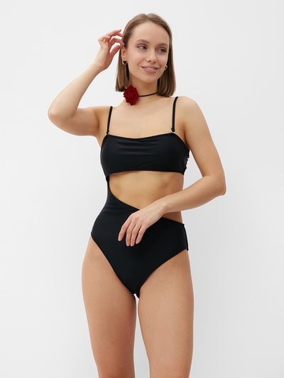 Купальник женский слитный с вырезом на животе MINAKU, размер 46, чёрный