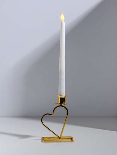 Подсвечник на 1 свечу «Сердце», металл, d=2.3 см, золото, 5.8×9.3×14 см