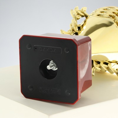 Кубок 184B, наградная фигура, золото, подставка пластик, 26 × 11 × 7.5 см