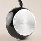 Сковорода с высоким бортом SL Home, d=28 см, h=7.5 см, антипригарное покрытие, индукция, кованый алюминий, чёрная - Фото 5