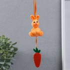 Декор подвеска "Кролик в блестках с морковкой" 4х3,5х13,5 см - фото 300801293