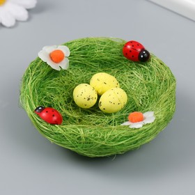 Декор пасхальный "Три яйца в гнездышке" 10х10х3 см